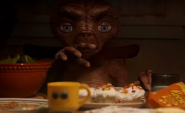 Reîntâlnire după 37 de ani a lui E.T. Extraterestrul cu actorul din filmul lui Spielberg – VIDEO