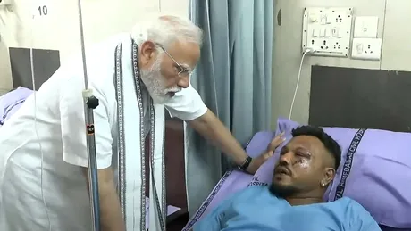 Cum a scăpat cu viață singurul supraviețuitor al accidentului aviatic din India?