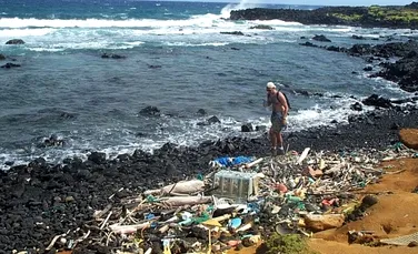 Sute de mii de tone de gunoi polueaza anual plajele Oceanului Planetar