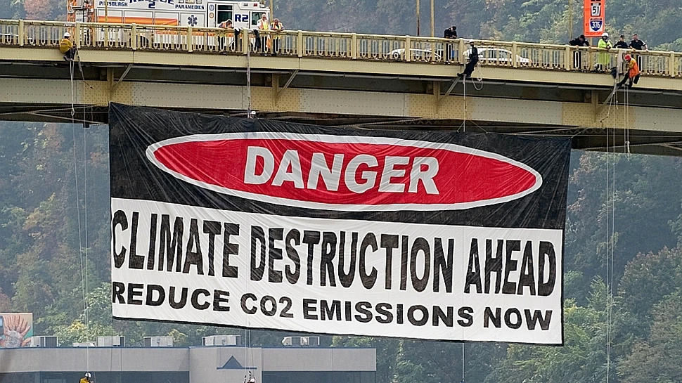 Anunţ îngrijorător: nivelul CO2-ului din aer a atins un prag nemaivăzut de 800.000 de ani!
