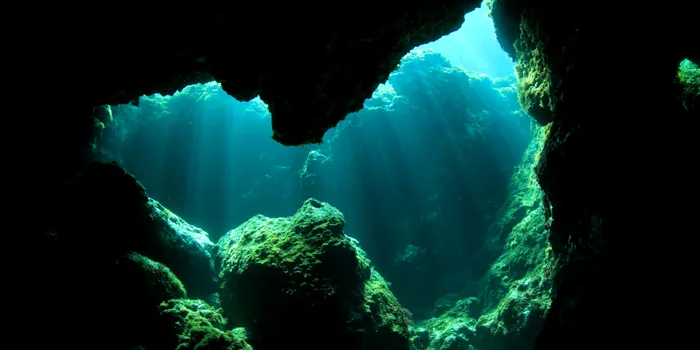Mineralele metalice din adâncul oceanului generează „oxigen întunecat”
