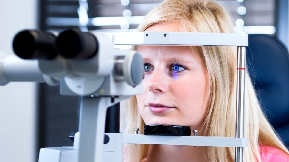 Cum poţi afla dacă suferi de boala care îţi ia minţile? Cu un simplu test de ochi!