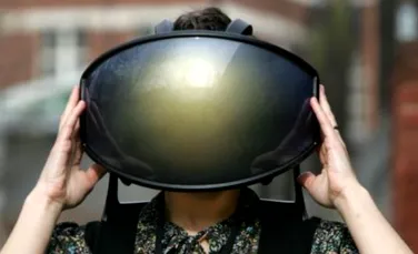 Toate cele cinci simturi intr-o casca de realitate virtuala