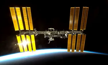 Trei astronauţi se află în drum către Staţia Spaţială Internaţională