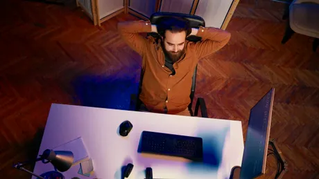 Un studiu arată că bărbații foarte inteligenți sunt mai puțin conservatori față de cei cu inteligență medie