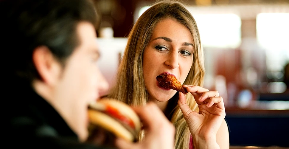 Nu numai că ne îngraşă: ce alte efecte nefaste are mâncarea tip fast food asupra noastră?