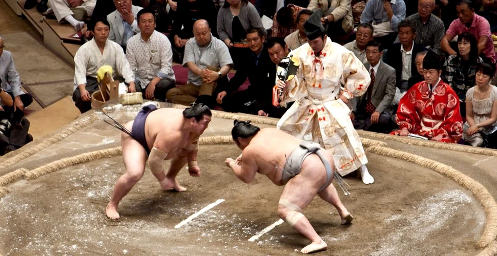 Ce consumă un luptător de sumo la micul dejun sau la prânz?
