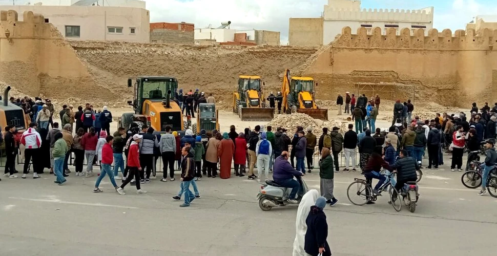 Trei oameni au murit după ce zidul unui oraș istoric din Tunisia s-a prăbușit
