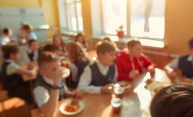 De ce sunt foarte importante pogramele de mese școlare?