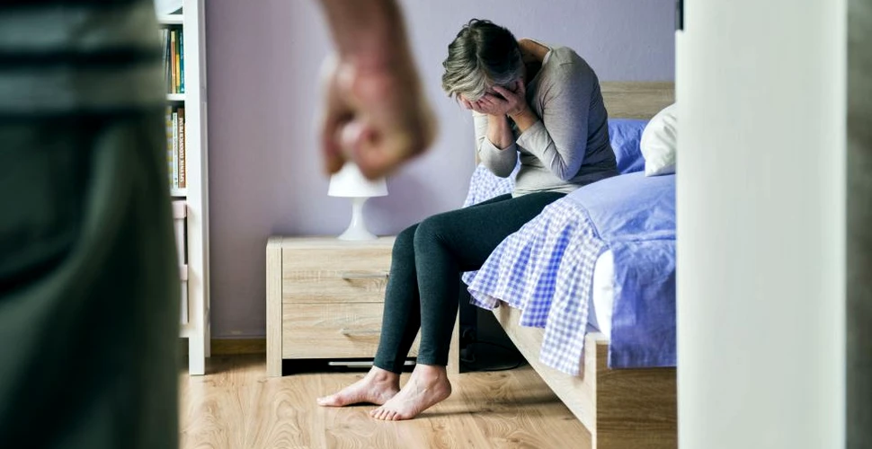 Cum să nu devenim victime într-o relaţie şi să depăşim abuzul emoţional