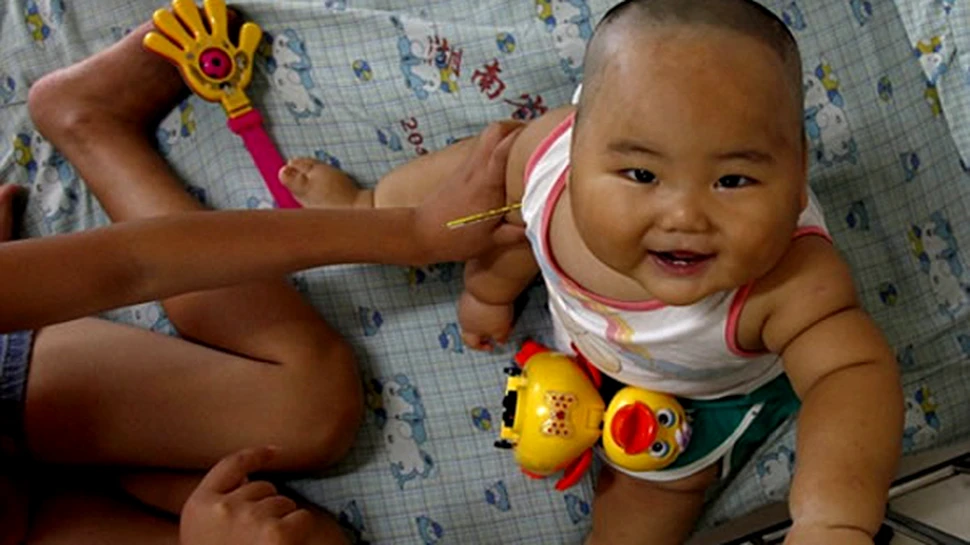 Bebelus sau monstru? 20 de kg la 10 luni!