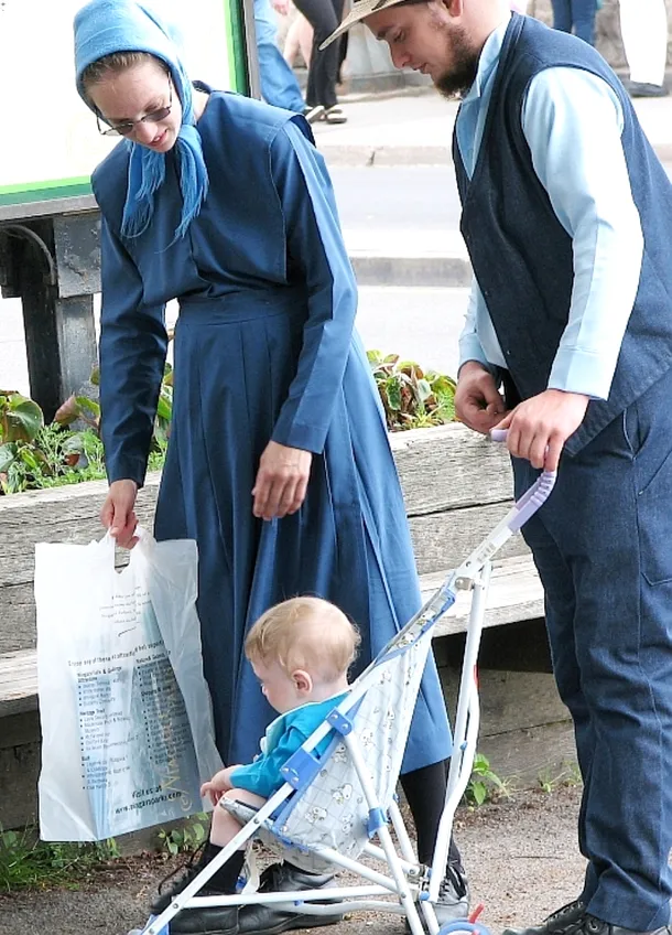 O familie Amish la cumpărături