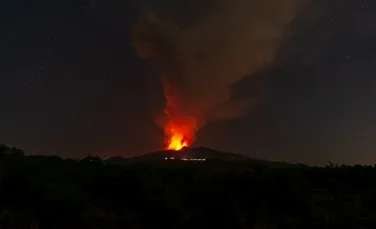 Cel mai înalt și mai activ vulcan al Europei a erupt