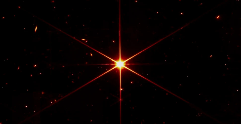 Telescopul James Webb a depășit așteptările cercetătorilor de la NASA. Iată prima fotografie „complet aliniată”
