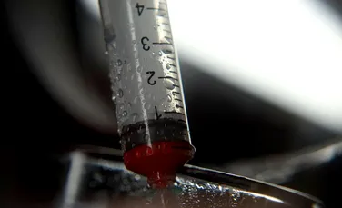 Sângele cultivat în laborator a fost administrat oamenilor într-un studiu clinic. Cum îi va ajuta acesta?