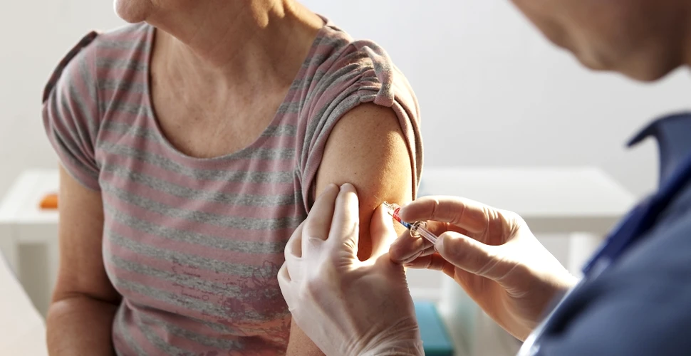 Descoperire importantă în lupta contra gripei: persoanele în vârstă sunt protejate mult mai eficient de vaccinul antigripal concentrat