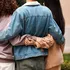 De ce unii oameni pot iubi mai multe persoane în același timp? Poligamia explicată: între biologie, cultură și nevoi emoționale