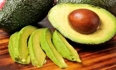 Un avocado pe zi menţine colesterolul rău sub control