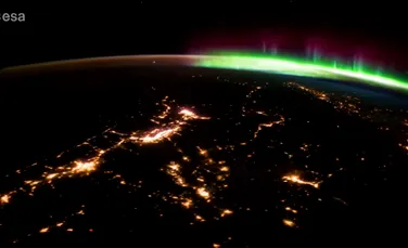O frumoasă auroră boreală, filmată din cosmos. Imagini spectaculoase