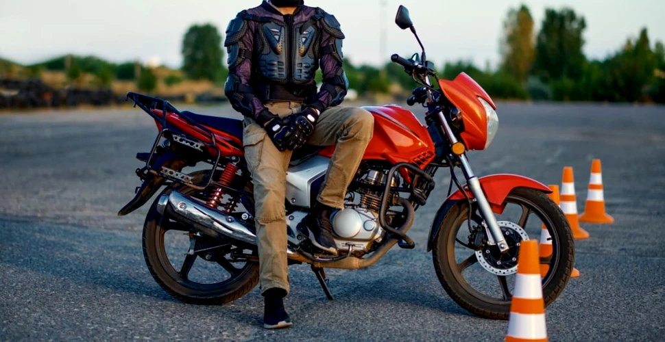 O companie suedeză a creat blugii cu airbaguri pentru motocicliști
