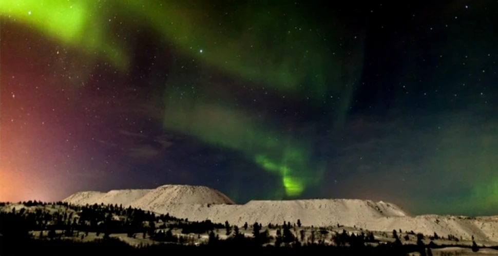 Frumuseţea aurorei boreale, cum nu aţi mai văzut-o până acum! (VIDEO)