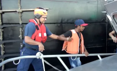 A plutit două luni pe o barcă în ocean. Cum a reuşit să supravieţuiască – VIDEO