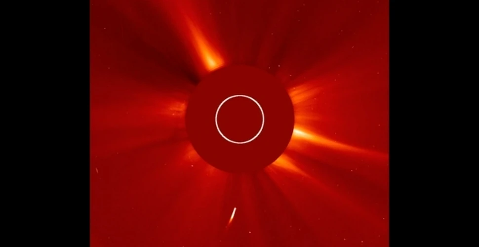 NASA a filmat impactul dintre o cometă şi Soare! (VIDEO)