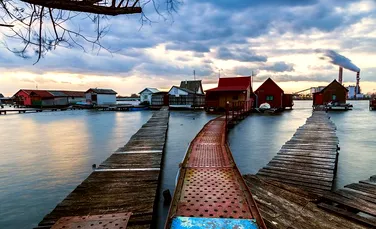 Uitaţi de Maldive: acesta este uimitorul sat plutitor aflat la doi paşi de România