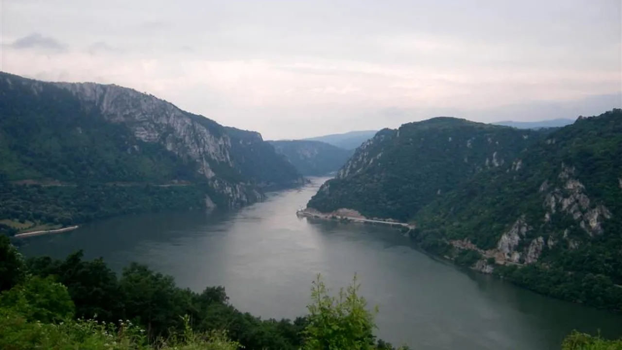1-danube-iron-gorge-la-cazane 
