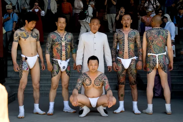 Mafioţi din Yakuza cu tatuajele lor caracteristice