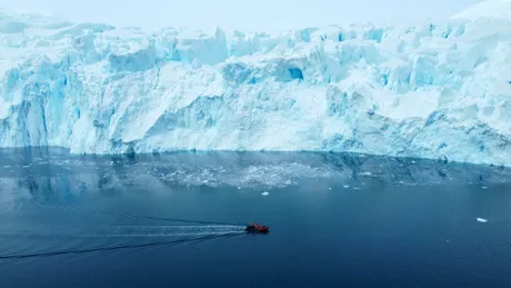 În mod misterios, Oceanul Antarctic devine mai sărat