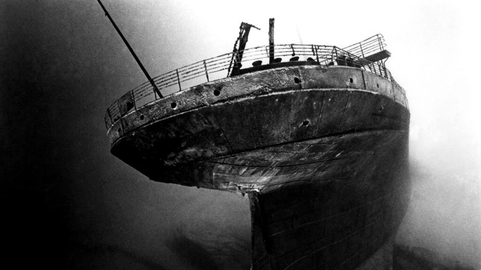 De ce sute de oameni au jurat că au văzut o navă misterioasă lângă Titanic? O enigmă de un secol