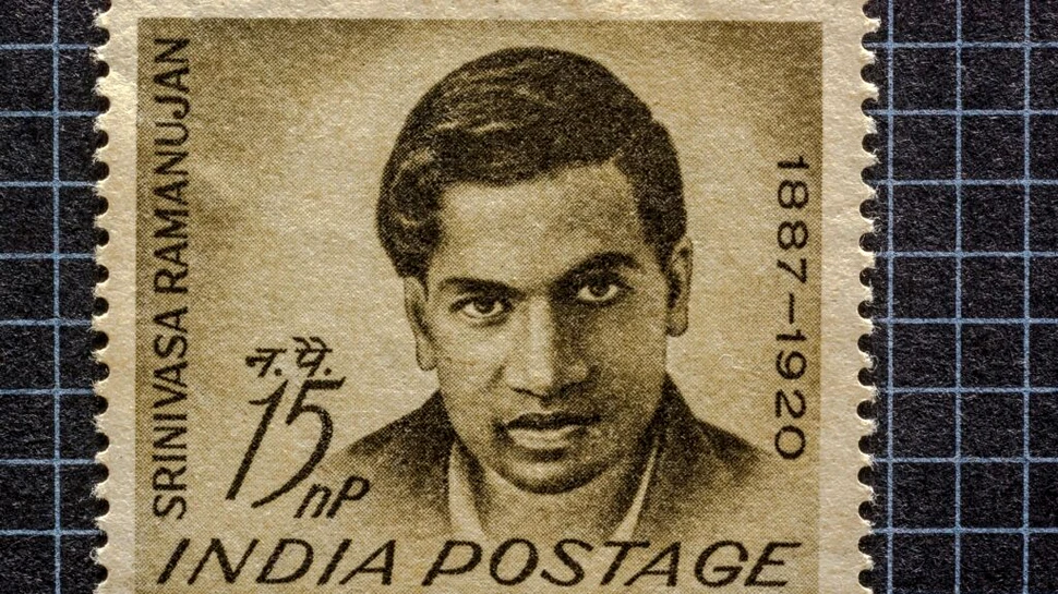 Srinivasa Ramanujan, povestea celui mai neobișnuit geniu al matematicii. A imaginat mii de formule și a uimit Cambridge