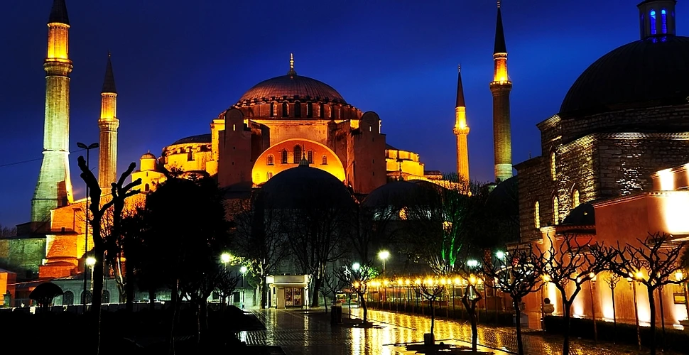 Situaţie controversată în Turcia: catedrala Sfânta Sofia din Istanbul ar putea să redevină moschee (GALERIE FOTO)