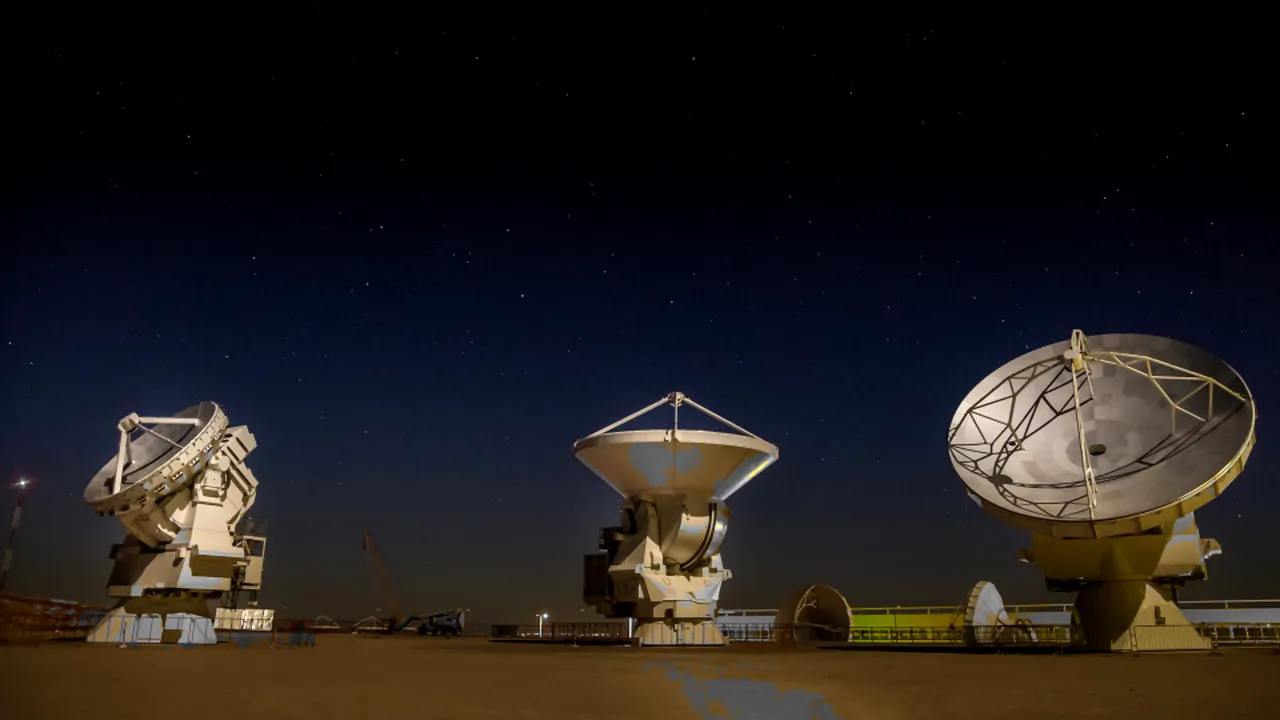 1-telescop-antena-radio-123rf-descopera 
