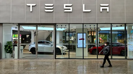 Mai multe țări „concurează” pentru o nouă fabrică de vehicule electrice Tesla