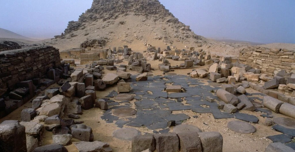 Noi încăperi misterioase au fost găsite în Piramida lui Sahure
