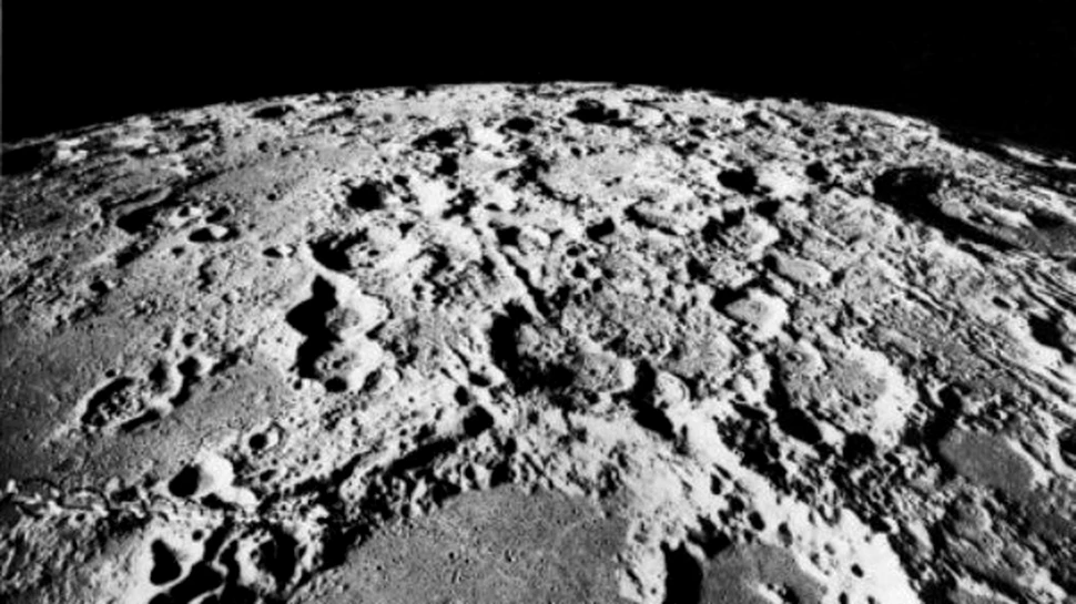 „Ridurile” de pe fata Lunii