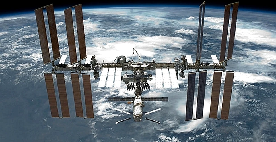 Astronauţii ar putea abandona Staţia Spaţială Internaţională