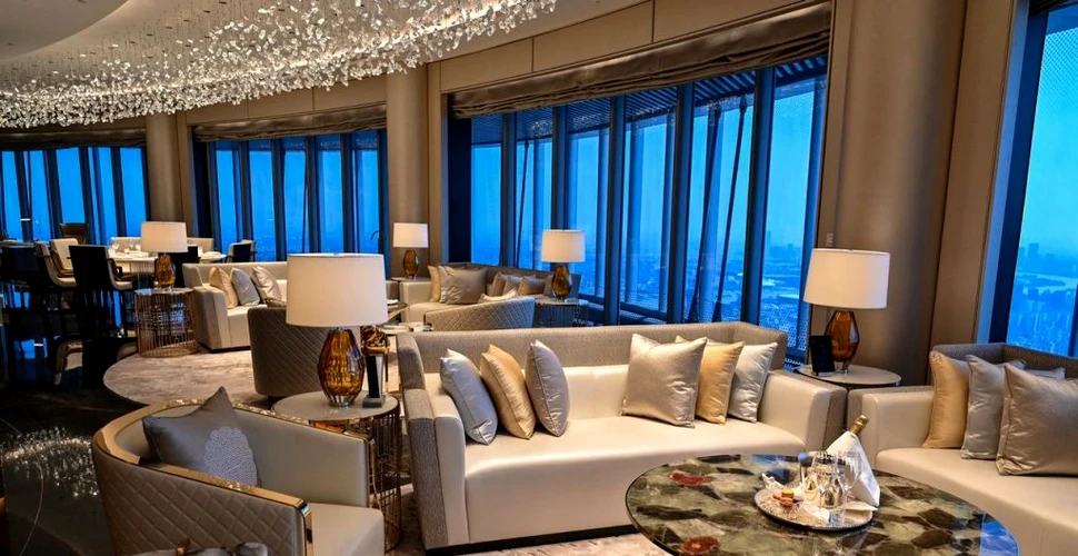 Cel mai înalt hotel din lume a fost inaugurat în Shanghai