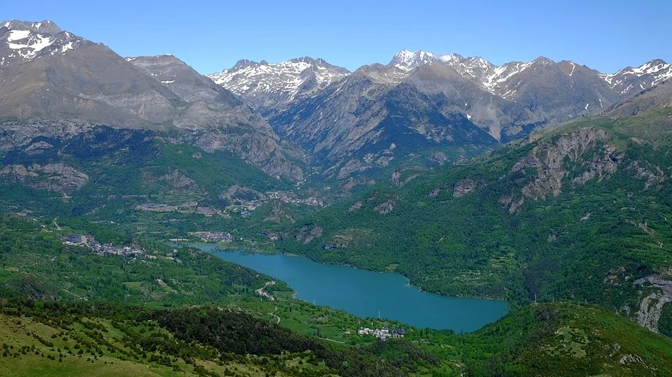 Una dintre cele mai izolate zone din Europa, plină de fragmente de plastic. Oamenii de ştiinţă, şocaţi de descoperire
