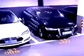 Tesla a vândut mașini Model S deși ar fi știut că bateriile ar fi putut lua foc