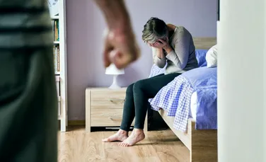 Cum să nu devenim victime într-o relaţie şi să depăşim abuzul emoţional