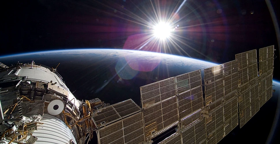 Un astronaut de pe Staţia Spaţială Internaţională a văzut un OZN. Care ar putea fi explicaţia (FOTO)