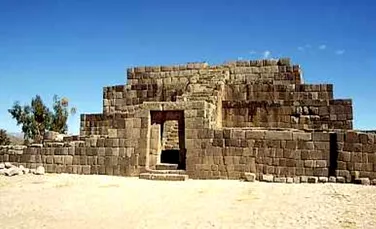 Oras antic al civilizatiei Wari dezgropat in Peru