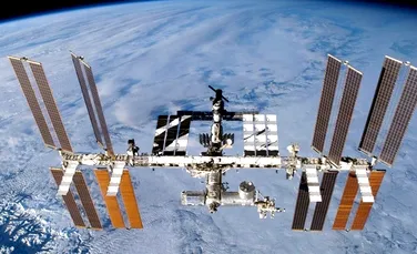 Un nou echipaj de astronauţi a ajuns la bordul ISS, după o amânare de două luni