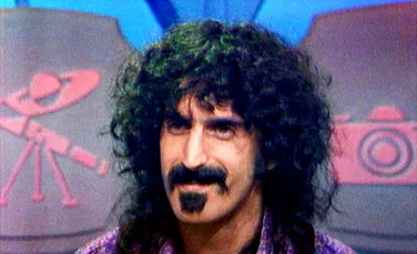 Frank Zappa, unul dintre cei mai cool, imprevizibili, excentrici, dar subapreciați muzicieni. „Există mai multă prostie decât există hidrogen în Univers”