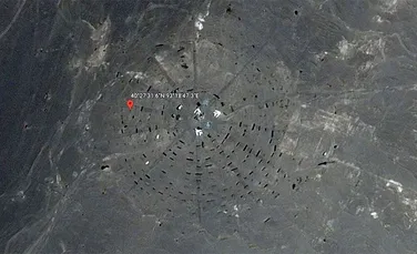 Au şi chinezii Zona 51 a lor? O structură stranie a fost descoperită în deşertul Gobi