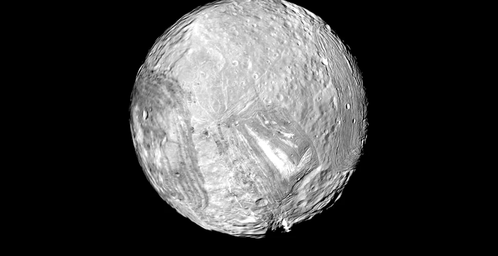 Miranda, luna lui Uranus, ar putea avea un ocean sub suprafața sa, indică un studiu