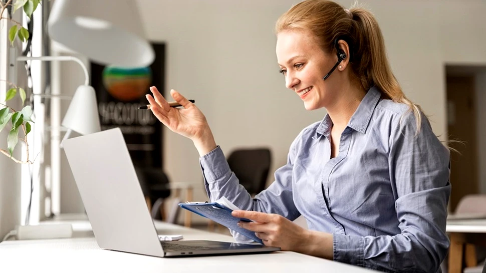 (P) Inteligență artificială sau comunicare umană? Care va fi viitorul serviciilor de tip Customer Service?